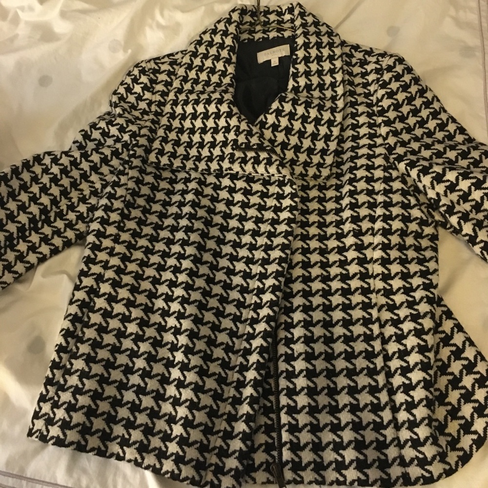 Fully lined wool blazer